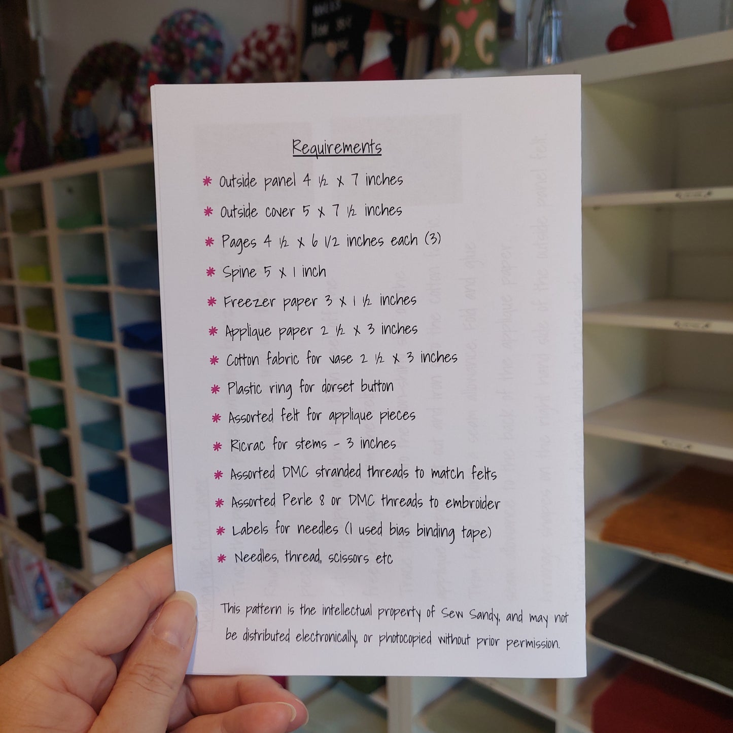 Bouquet Needle Book - Sew Sandy