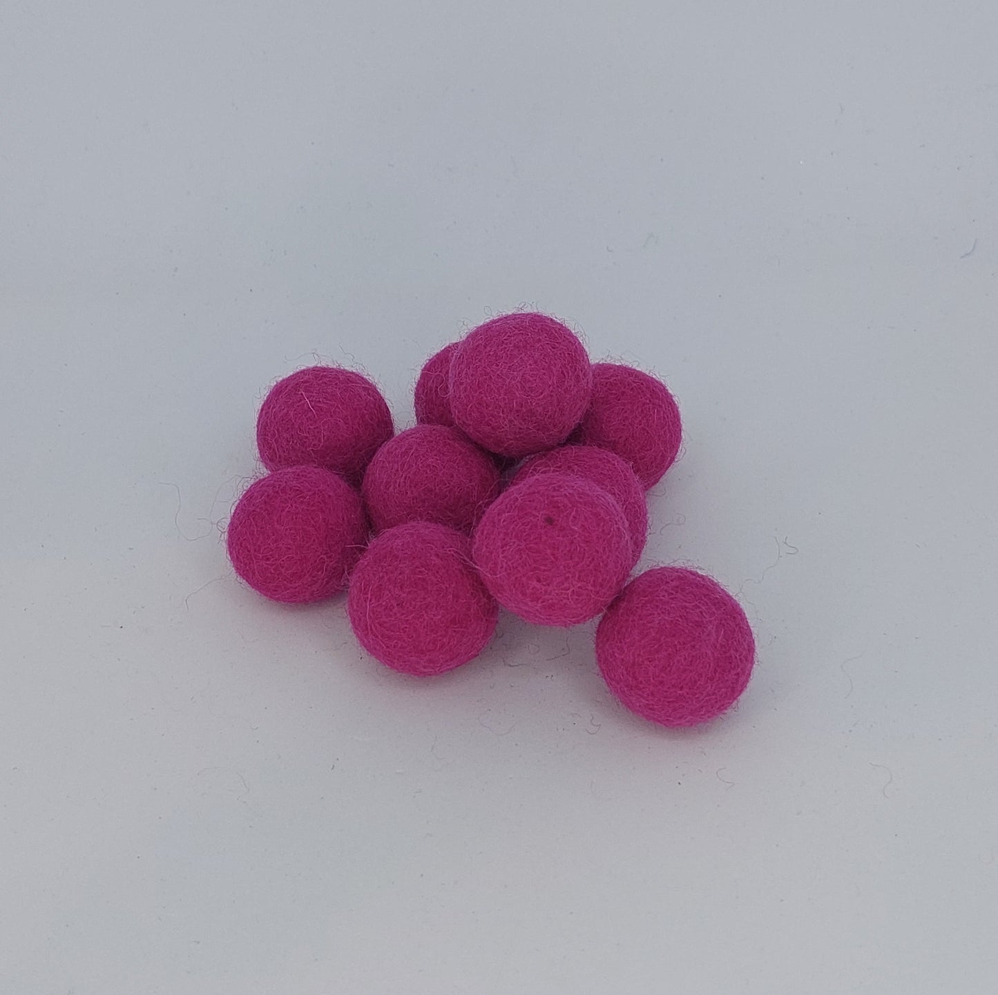 Felt Balls - Magenta