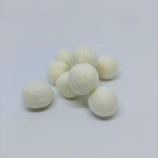 Felt Balls - White