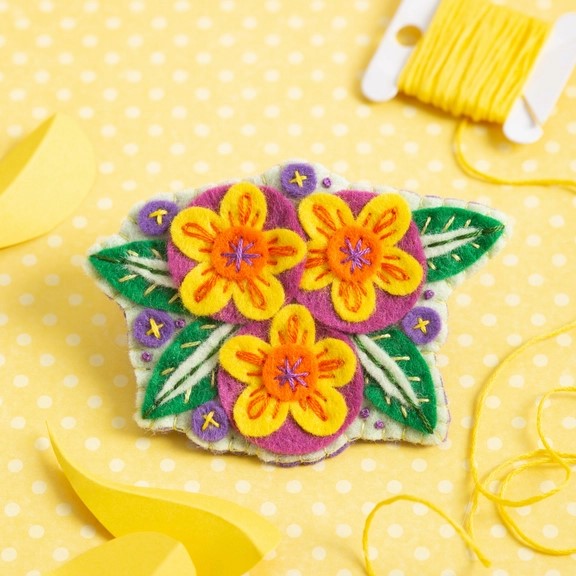 Penelope Flower Felt Craft Brooch Kit - Hawthorn Handmade