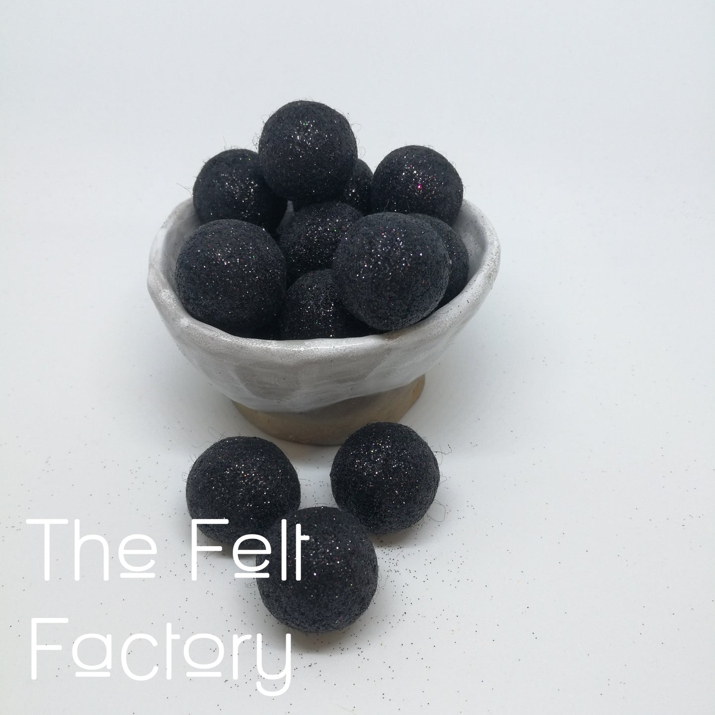 Glitter Felt Balls - Ebony