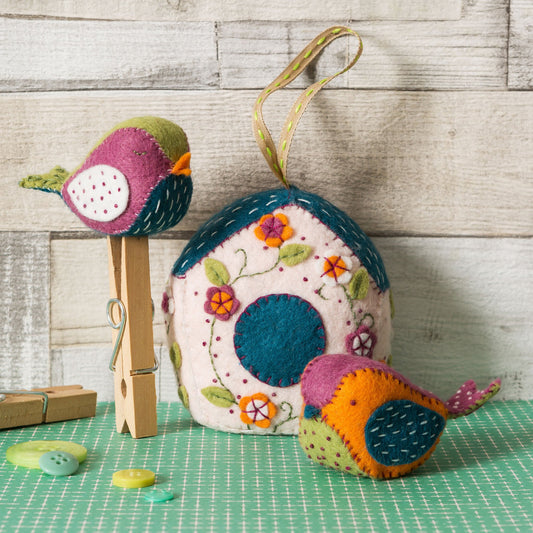 Birdhouse and Two Birds Felt Craft Kit - Corinne Lapierre