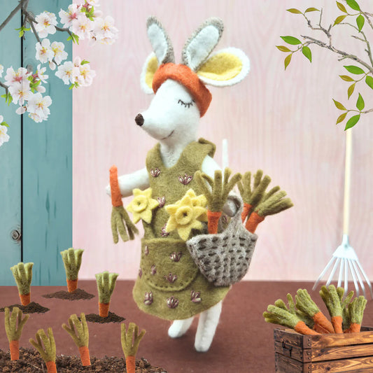 Little Mouse is a Bunny Felt Craft Kit - Corinne Lapierre