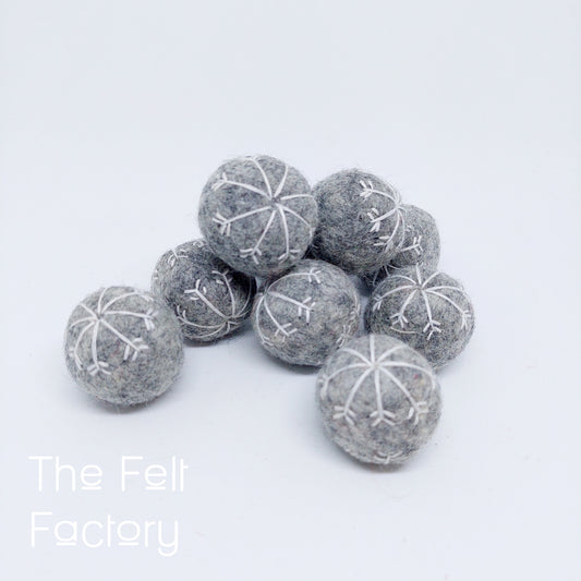 Small Snowflake Balls - Grey