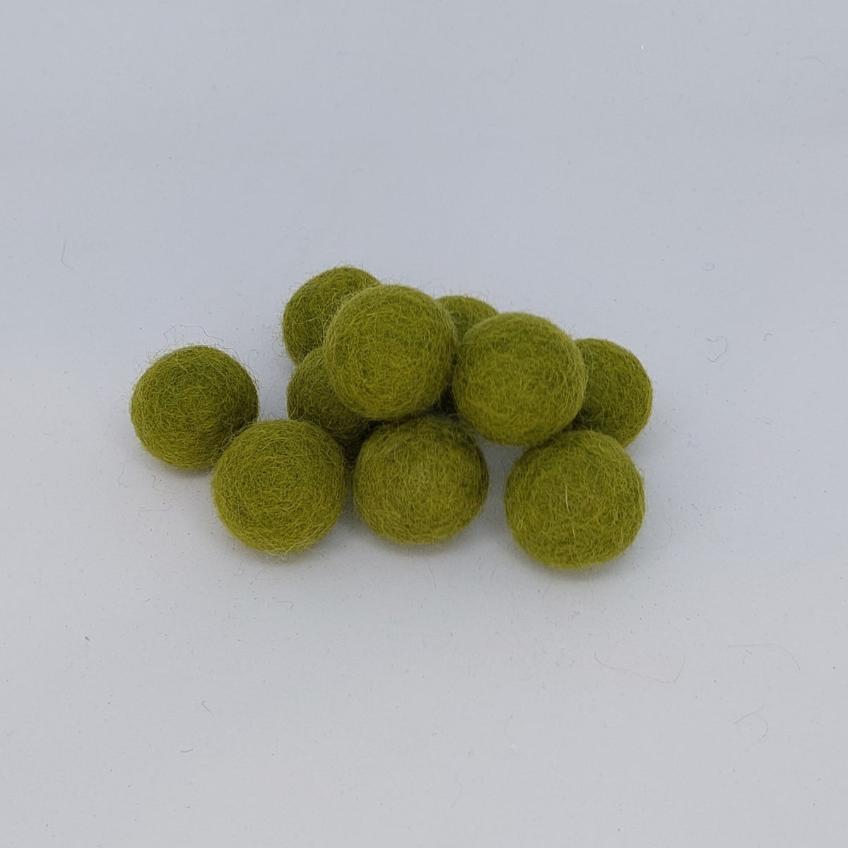 Felt Balls - Spring Green – The Felt Factory