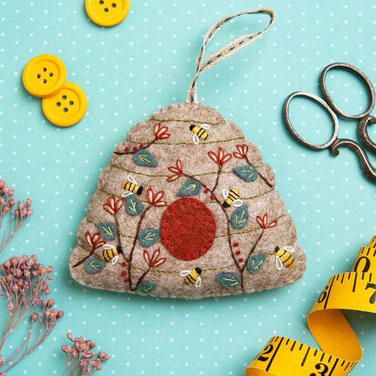 Beehive Felt Craft Mini Kit - Corinne Lapierre