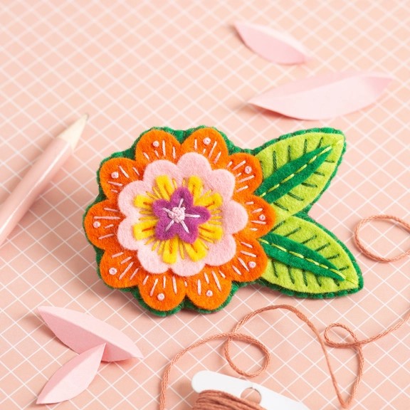 Margery Flower Felt Craft Brooch Kit - Hawthorn Handmade
